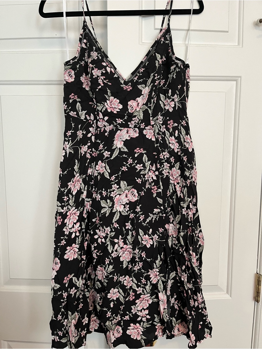 Lulu’s floral patterned dress